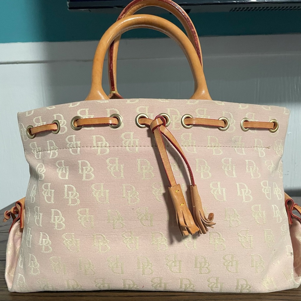 Dooney & Bourke signature satchel